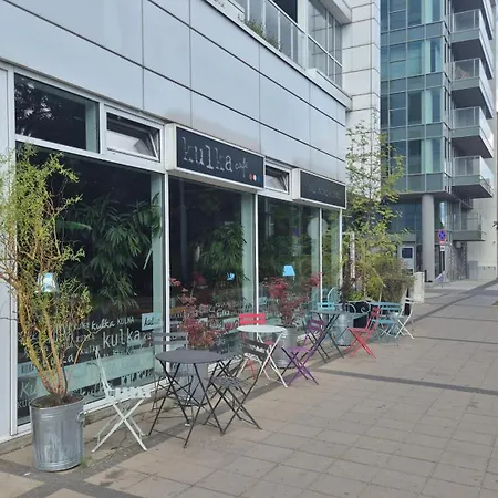 Towarowa Nature Apartment, Free Parking, Air-conditioning, Self Check-in 24h Appartement Poznań