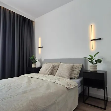 Towarowa Nature Apartment, Free Parking, Air-conditioning, Self Check-in 24h Appartement Poznań