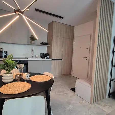 Towarowa Nature Apartment, Free Parking, Air-conditioning, Self Check-in 24h Appartement