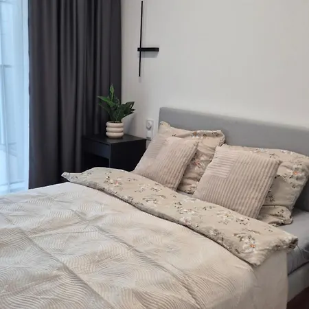 Appartement Towarowa Nature Apartment, Free Parking, Air-conditioning, Self Check-in 24h Poznań