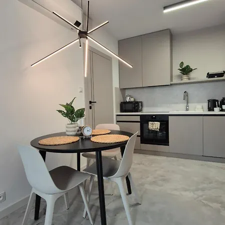 Towarowa Nature Apartment, Free Parking, Air-conditioning, Self Check-in 24h Poznaň