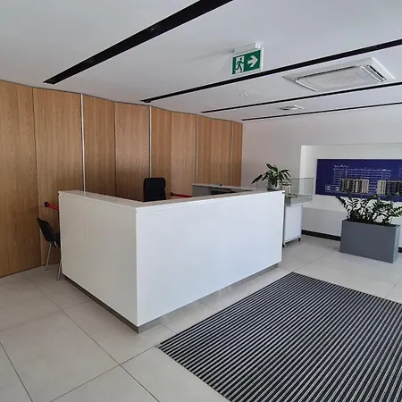 Apartment Towarowa Nature Apartment, Free Parking, Air-conditioning, Self Check-in 24h Poznan