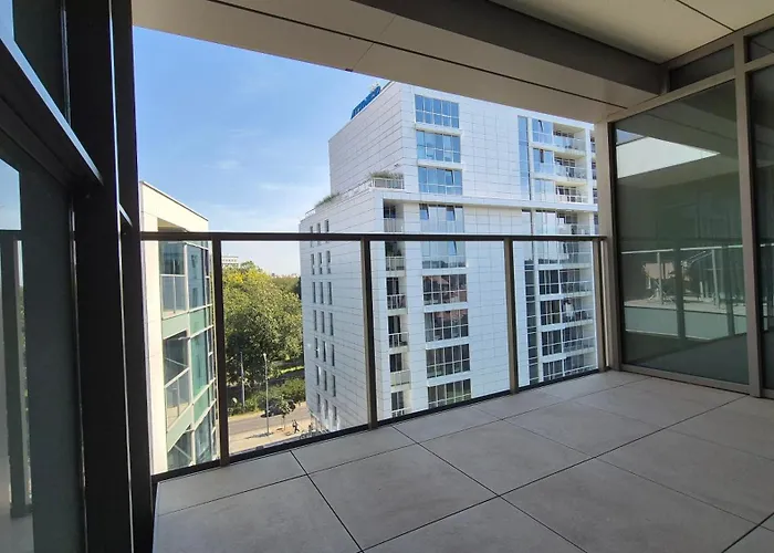 Towarowa Nature Apartment, Free Parking, Air-conditioning, Self Check-in 24h Poznań