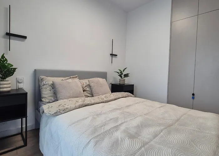 Towarowa Nature Apartment, Free Parking, Air-conditioning, Self Check-in 24h * Poznań